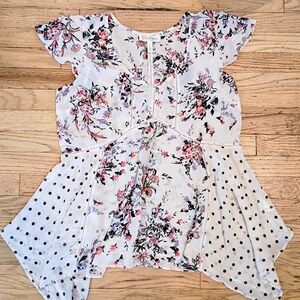 Jessica Simpson Floral Maternity Blouse